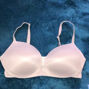 Victoria’s Secret Plunge 34D bra